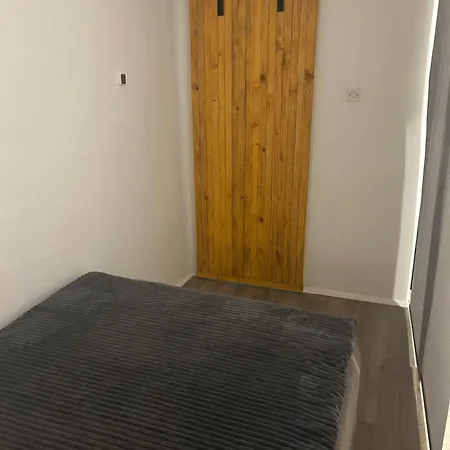 Gal Lejlighed Novo Mesto